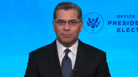 Xavier Becerra, en una conferencia de salud en Delaware, el 8 de diciembre de 2020. 