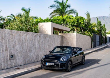 MINI Cooper SE Convertible