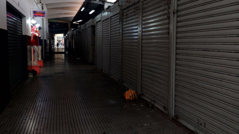 Locales en el centro de Guayaquil cerraron sus puertas por amenazas de saqueos, la tarde del 14 de junio