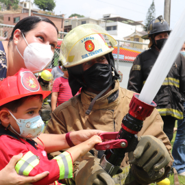 En las escuelas se realizan estas charlas de manera didáctica - Jardín Nube de Papel