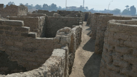 Restos arqueológicos encontrados en la Gran Ciudad de Luxor, 8 de abril de 2021.