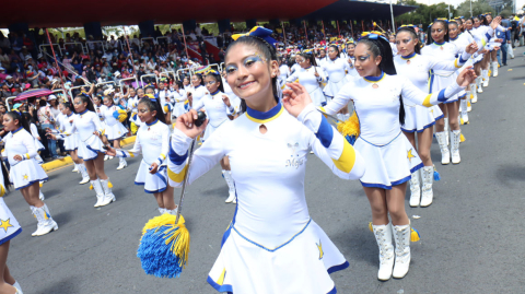 El Desfile de la Confraternidad en Quito se desarrolló este 26 del noviembre de 2022. 