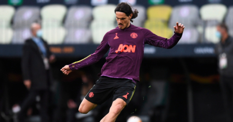 Edinson Cavani del Manchester United en el entrenamiento del 25 de mayo de 2021, en Polonia.