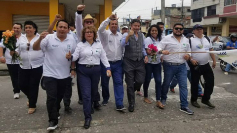 Leonardo Cortázar (segundo a la derecha) junto a Gary Moreno en un evento de Libertad es Pueblo, el 31 de enero de 2019.