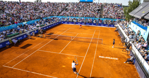 Vista panorámica del estadio en Serbia durante el partido entre Troicki y Djokovic.