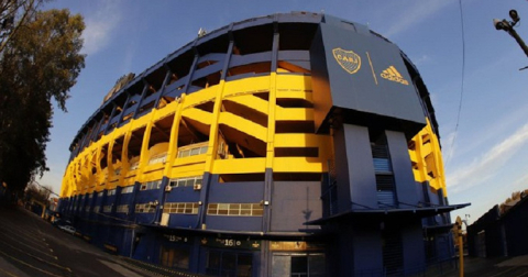 Vista de La Bombonera desde una de las calles aledañas al estadio, el 29 de septiembre de 2020.