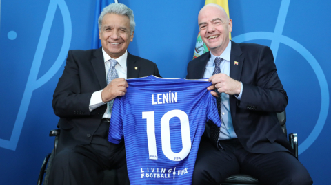 Visita de Lenín Moreno al presidente de la FIFA Gianni Infantino, el 23 de enero de 2020, para plantear la intención de Ecuador de organizar el Mundial 2030.