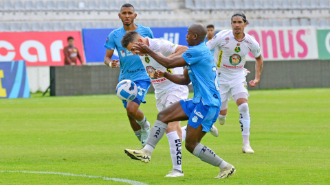 Macará se enfrenta a Mushuc Runa por la LigaPro, el 11 de mayo de 2024.