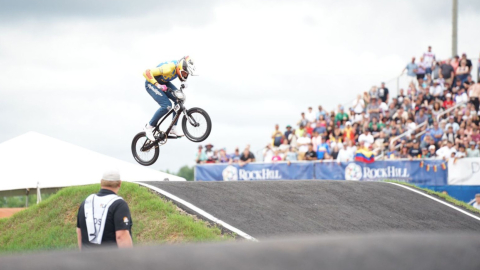 Pedro Benalcázar campeón mundial sub 23 de BMX Racing, 18 de mayo de 2024.