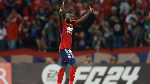 Ménder García de Independiente Medellín celebra un gol ante Always Ready en el estadio Atanasio Girardot, el 29 de mayo de 2024, por Copa Sudamericana.