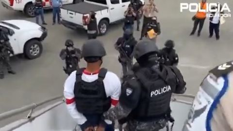 Negro Tulio cuando arribó a Guayaquil, luego de ser detenido y deportado desde Panamá, el 1 de junio de 2024.