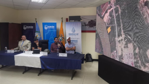 El Municipio de Durán firmó el 5 de junio de 2024 un contrato con el consorcio Aguas de Durán para realizar el estudio y diseño de una nueva captación de agua superficial, una línea de conducción y una planta de tratamiento.