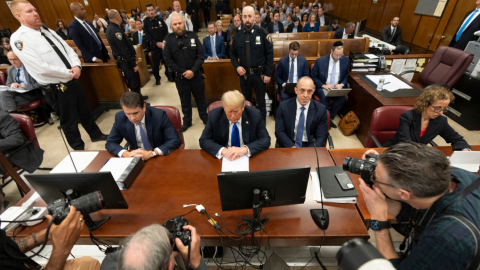 Donald Trump en la corte por el juicio en su contra, 30 de mayo de 2024.