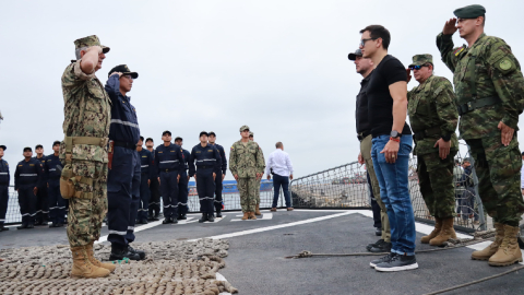 El presidente Daniel Noboa llegó a Manta, para constatar los trabajos del Bloque de Seguridad.