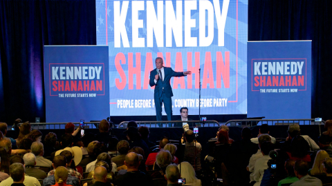 El candidato presidencial independiente de Estados Unidos, Robert F. Kennedy, en un mitin electoral, 24 de mayo de 2024.