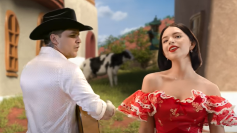 Los famosos artista mexicanos Christian Nodal y Ángela Aguilar confirmaron su relación este 10 de junio.