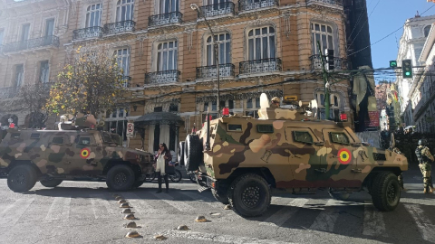 Militares controlan la plaza Murillo de La Paz, Bolivia, el 26 de junio de 2024.