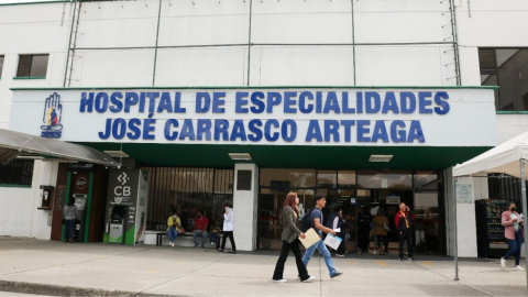 Edificio del Hospital  José Carrasco Arteaga del IESS, en Cuenca, el 11 de enero de 2024.