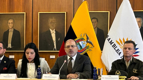 El presidente de la Asamblea, Henry Kronfle, salió este 8 de julio a "desmentir" al presidente Daniel Noboa.