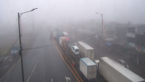 Tramo cerrado en la vía Alóag-Santo Domingo, el 11 de julio de 2024.