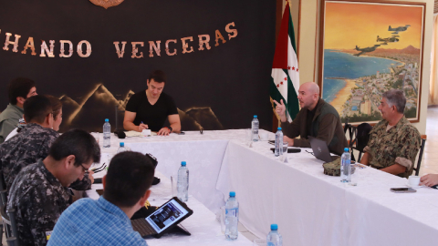 El presidente Daniel Noboa en una reunión con el frente de seguridad en Manta el 8 de junio de 2024.