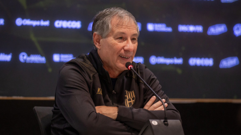 Ariel Holan, técnico de Barcelona SC, durante una rueda de prensa este 15 de julio de 2024.