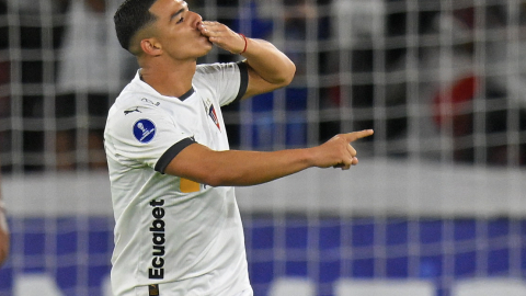 Alexander Alvarado, durante un partido con Liga de Quito, el 30 de junio de 2023.