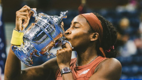 Coco Gauff celebra el Abierto de Estados Unidos el 9 de septiembre de 2023