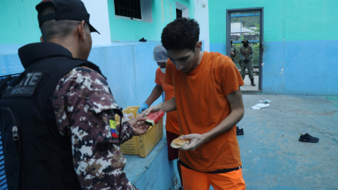 Tres reclusos se fugan de la cárcel El Rodeo en Portoviejo en Manabí