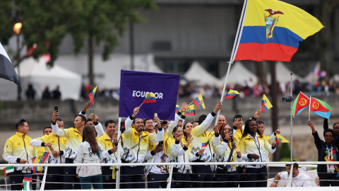 Los deportistas ecuatorianos, durante el desfile de delegaciones de los Juegos Olímpicos 2024.