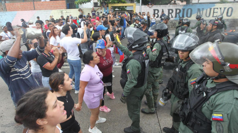 Manifestantes en Venezuela el 29 de julio de 2024.