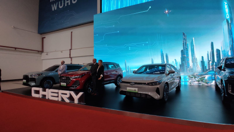 Imagen referencial de carros de la marca Chery, una de las que más híbridos vende en Ecuador, abril de 2024.