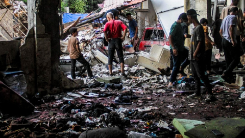 Así quedó la escuela de Gaza utilizada como refugio y atacada por Israel, el 10 de agosto de 2024.