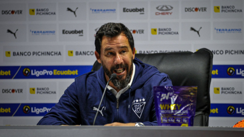 Pablo 'Vitamina' Sánchez durante la conferencia de prensa luego de la victoria de Liga de Quito ante Cumbaya FC por 2-1 el 10 de agosto de 2024.