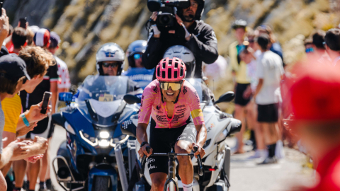 Richard Carapaz se lleva la victoria en la Etapa 17 del Tour de Francia, el 17 de julio de 2024.