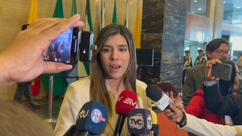 "Verónica Abad es una conspiradora completa", dice Valentina Centeno, jefa de la bancada oficialista