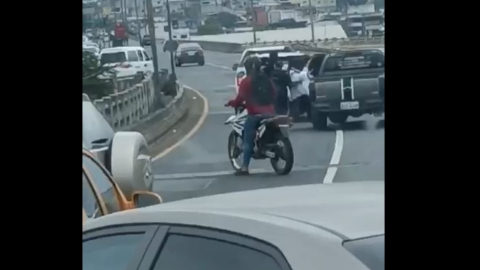 Esto fue lo que realmente pasó con el intento secuestro en la vía Prosperina, norte de Guayaquil