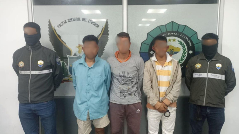 La Policía detuvo a tres sospechosos del crimen de una pareja de esposos en su finca en Manabí, el 18 de agosto de 2024.