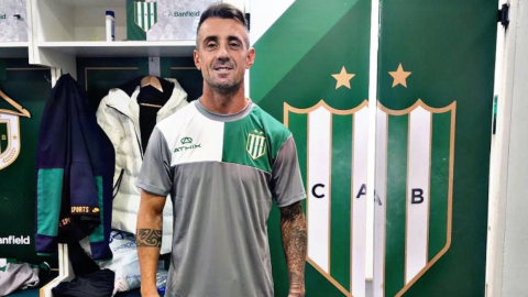 Damián Díaz con el uniforme Banfield, 20 de agosto de 2024.