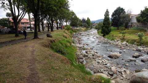 Los caudales del  Río Tomebamba se encuentran bajos, 16 de agosto de 2024.