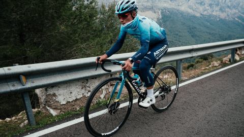 Harold Martín López, corredor ecuatoriano que forma parte del equipo Astana.