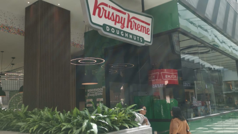 Local de Krispy Kreme en el centro comercial de Qucientro Shopping, en el centro norte de Quito.