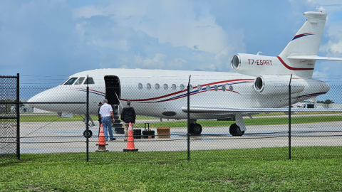 Estados Unidos analiza sanciones contra Venezuela tras incautación del avión de Nicolás Maduro