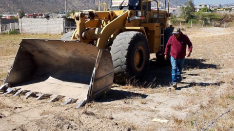 Trabajos en la Plataforma Quebrada Colorada, en la parroquia San Antonio.