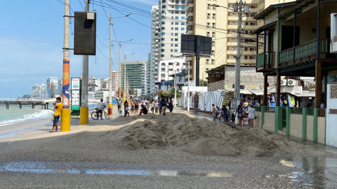 Una severa erosión se 'come' el suelo de Salinas, Bahía, Muisne, Machala y Galápagos