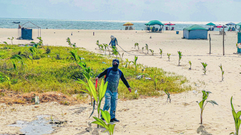 El sector hotelero de General Villamil Playas, en Guayas, registra un 20% de ocupación hotelera durante los fines de semana, la mitad de lo habitual, tras declaratoria de emergencia municipal por inseguridad.