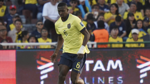 Willian Pacho, durante el partido de Ecuador vs. Perú por Eliminatorias, el 10 de septiembre de 2024.