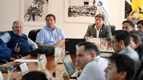 Ministro de Agricultura, Danilo Palacios, reunido con miembros del Consejo Consultivo de la cadena de maíz amarillo duro, el 24 de septiembre de 2024.