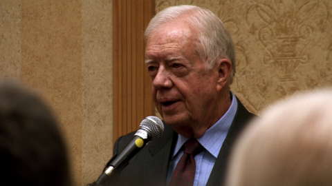 Fotografía de archivo del expresidente demócrata de Estados Unidos, Jimmy Carter, en una convención nacional de su partido en 2008.