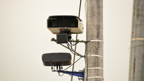 Fotografía referencial de un radar de velocidad situado en Daule, diferente a los usados por la Comisión Nacional de Tránsito.